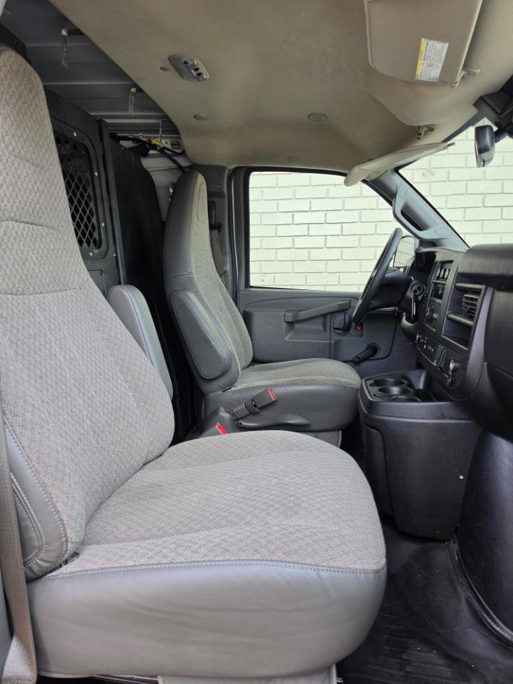 Used 2019 Chevrolet Express 2500 RWD image 13