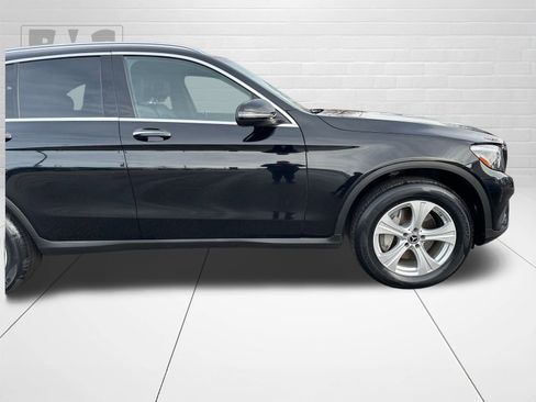 Used 2018 Mercedes-Benz GLC 300 4MATIC image 4