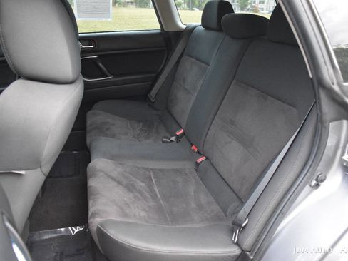 Used 2008 Subaru Outback 2.5i L.L. Bean AWD/4WD image 14
