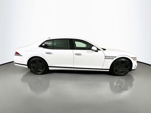 New 2026 Genesis G90 3.5T Prestige image 4