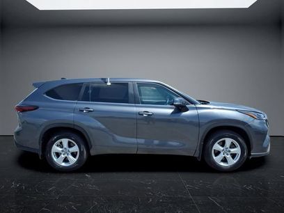 Certified 2024 Toyota Highlander LE