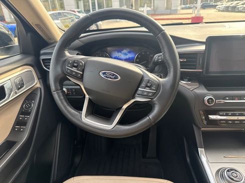 Used 2020 Ford Explorer Limited w/ Class III Trailer Tow Package image 25