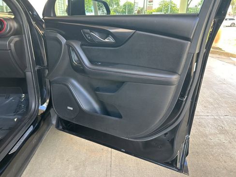 Used 2021 Chevrolet Blazer RS w/ Enhanced Convenience Package FWD image 31