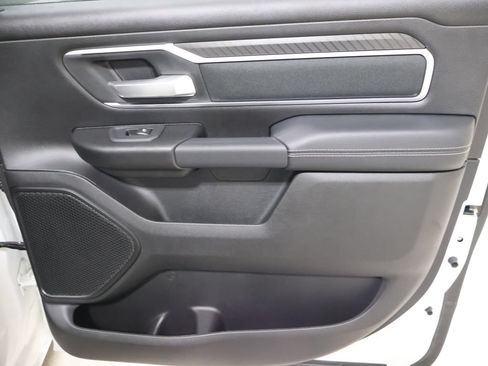 New 2026 RAM 1500 4x4 Crew Cab image 13