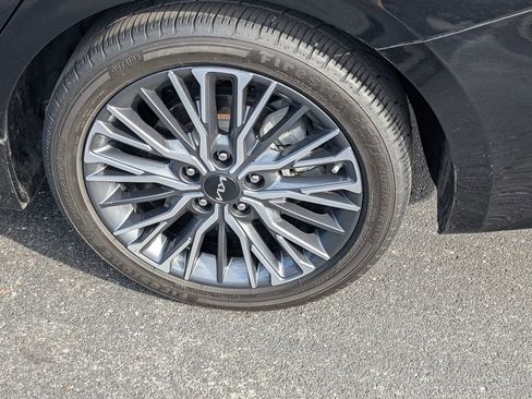 Used 2024 Kia Forte GT-Line w/ GT-Line Premium Package image 21