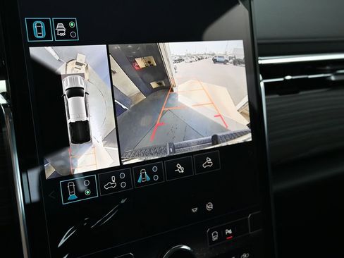 New 2025 GMC Sierra EV Denali image 32