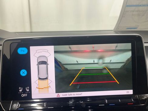 New 2026 Volkswagen Atlas Cross Sport SEL R-Line image 17