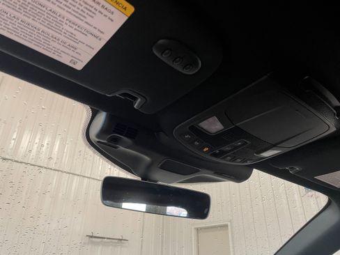 Used 2023 Lincoln Nautilus Reserve image 18