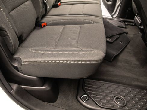Used 2023 RAM 1500 Big Horn AWD/4WD image 38
