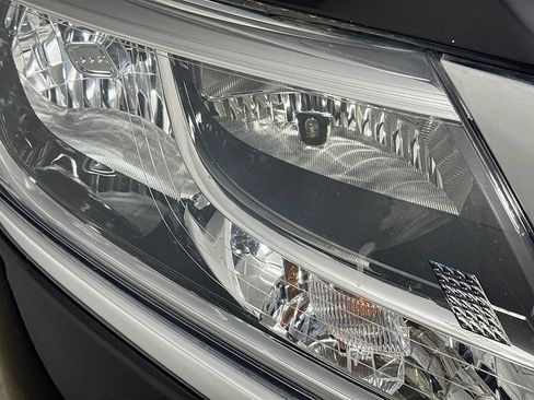 Used 2013 Nissan Pathfinder Platinum w/ Platinum Premium Pkg image 41