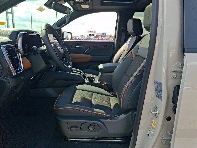 New 2026 GMC Canyon AT4 w/ Technology Plus Package AWD/4WD image 10