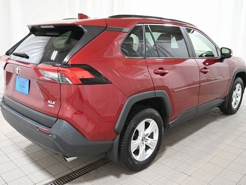 Used 2019 Toyota RAV4 XLE image 12