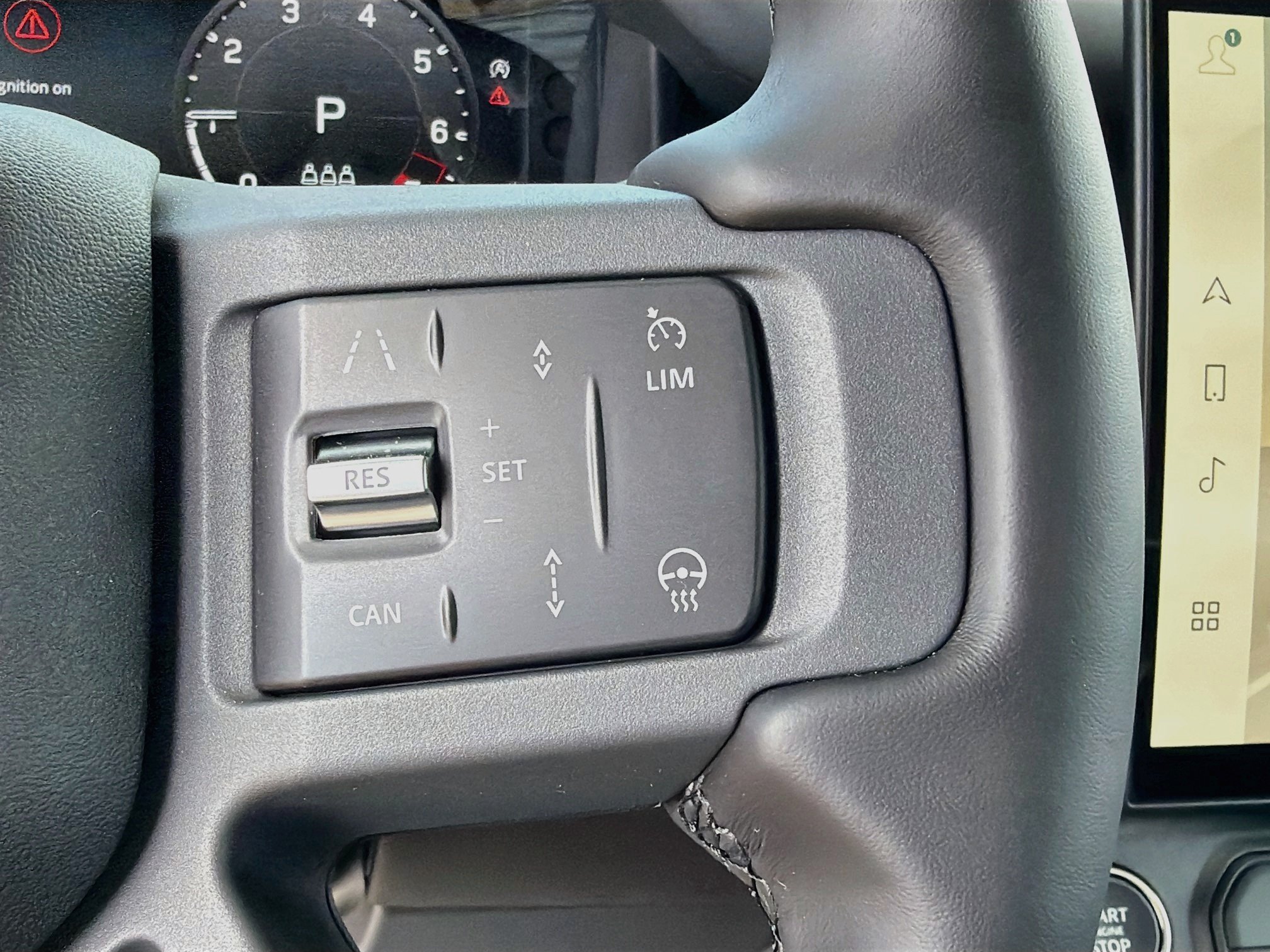 New 2026 Land Rover Defender 110 X-Dynamic SE AWD/4WD image 39