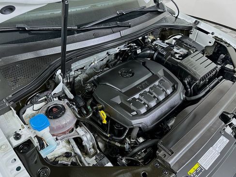 Used 2022 Volkswagen Tiguan SEL R-Line image 26