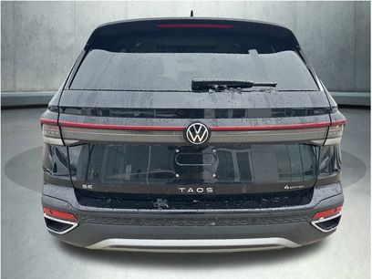 New 2026 Volkswagen Taos SE
