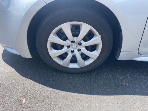 Used 2025 Toyota Corolla LE FWD image 7