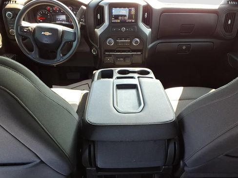Used 2025 Chevrolet Silverado 2500 Custom w/ Z71 Off-Road Package AWD/4WD image 16