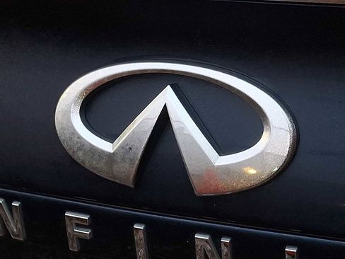 Used 2019 INFINITI QX50 Essential w/ Sensory Package image 30