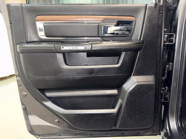 Used 2015 RAM 1500 Laramie w/ Convenience Group AWD/4WD image 34
