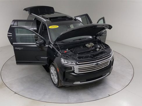 Used 2021 Chevrolet Tahoe High Country w/ Premium Package image 47