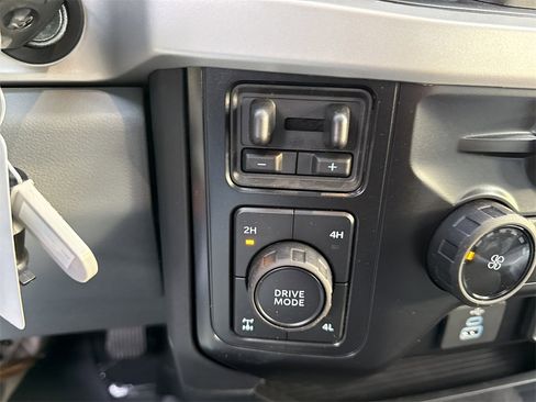 New 2025 Ford F350 XLT w/ FX4 Off-Road Package image 15