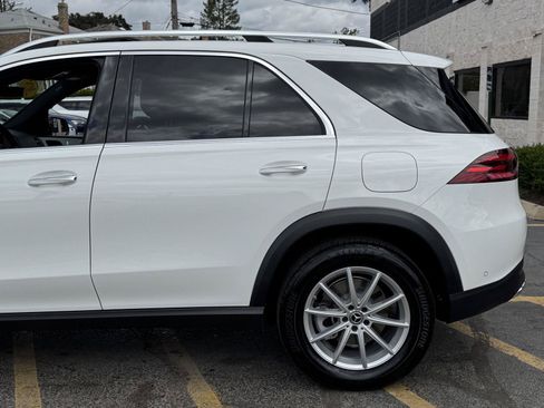 Used 2025 Mercedes-Benz GLE 450e 4MATIC image 3