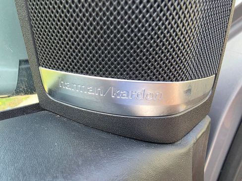 Used 2013 Mercedes-Benz ML 63 AMG 4MATIC image 11