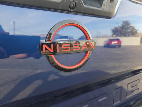 Used 2022 Nissan Frontier PRO-4X image 26