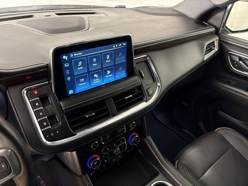 Used 2023 Chevrolet Suburban Premier image 27