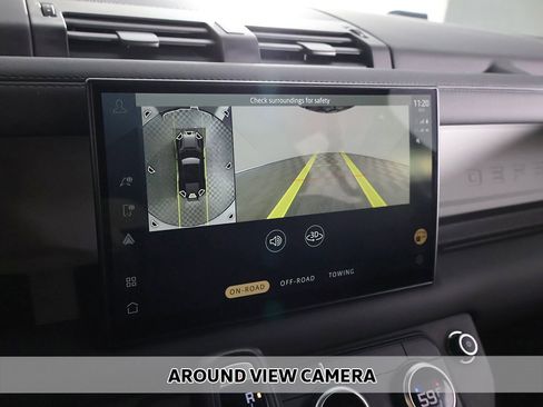 Used 2024 Land Rover Defender 110 SE image 6