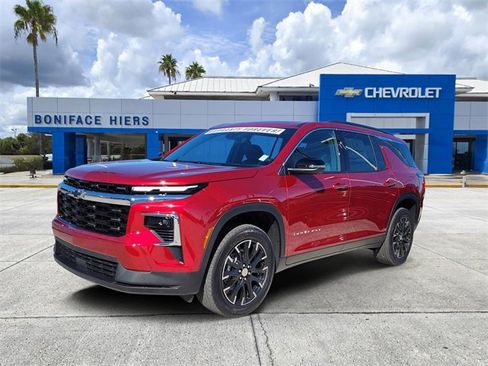 New 2026 Chevrolet Traverse LT w/ Sun and Wheel Package image 3