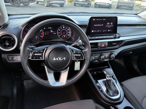 Used 2023 Kia Forte LXS w/ LXS Technology Package FWD image 23