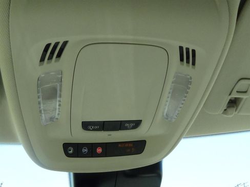 Used 2021 Buick Envision Preferred FWD image 28