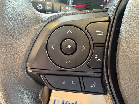 Used 2021 Toyota RAV4 XLE FWD image 13