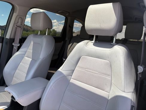 Used 2021 Honda CR-V Touring image 11