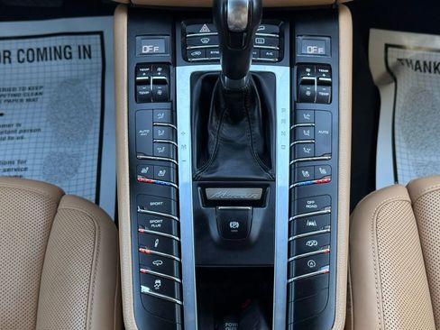 Used 2017 Porsche Macan GTS image 35