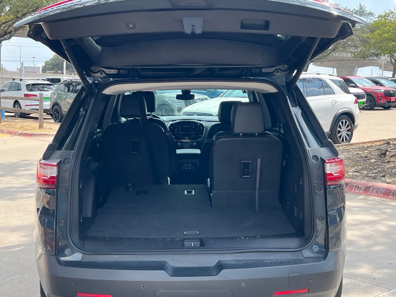 Used 2020 Chevrolet Traverse RS w/ LPO, Floor Liner Package FWD image 22