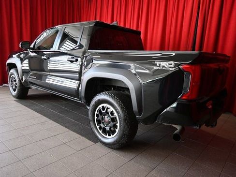 Used 2024 Toyota Tacoma TRD Off-Road image 9
