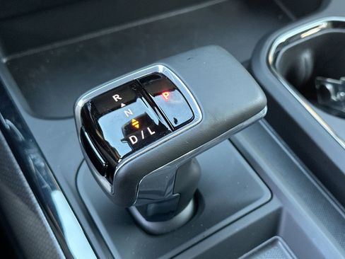 Used 2025 Chevrolet Silverado 1500 ZR2 AWD/4WD image 19