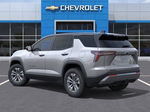 New 2026 Chevrolet Equinox LT w/ Safety and Technology Package FWD image 3