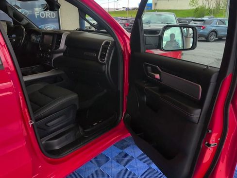 Used 2022 RAM 1500 Big Horn AWD/4WD image 11