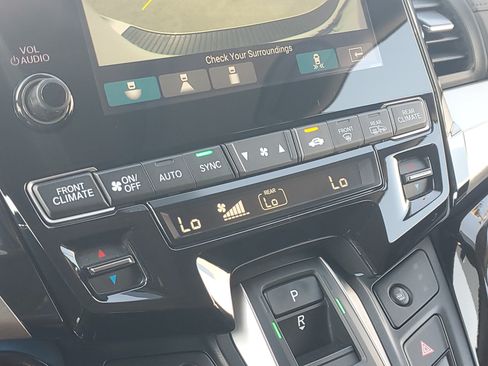 Used 2024 Honda Odyssey Touring image 29