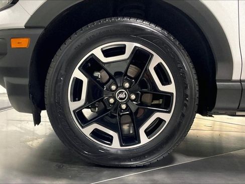 Used 2021 Ford Bronco Sport Outer Banks w/ Outer Banks Package (96D) AWD/4WD image 9