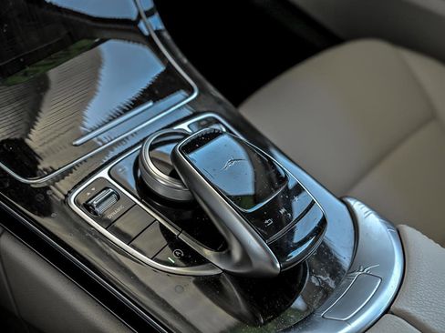 Used 2018 Mercedes-Benz C 300 4MATIC Sedan image 22