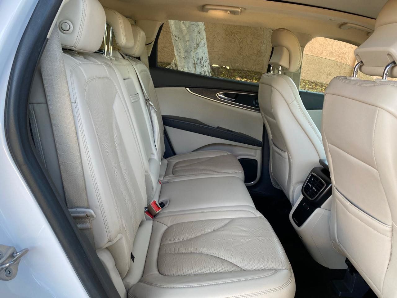 Used 2019 Lincoln Nautilus Reserve FWD image 35