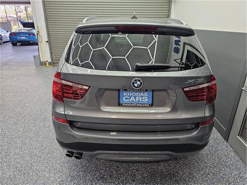 Used 2016 BMW X3 xDrive28i AWD/4WD image 4