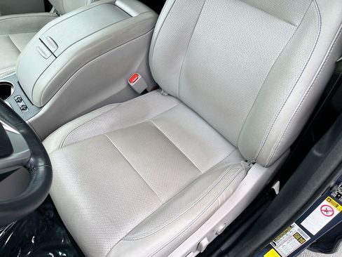 Used 2015 Toyota Highlander Limited AWD/4WD image 20