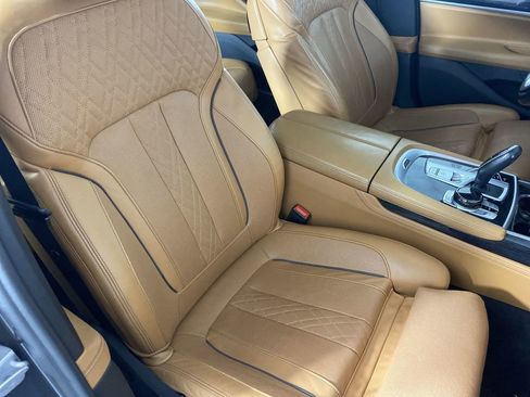 Used 2019 BMW 740i xDrive w/ Executive Package image 30