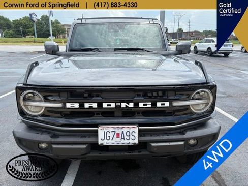 Used 2023 Ford Bronco Outer Banks AWD/4WD image 2