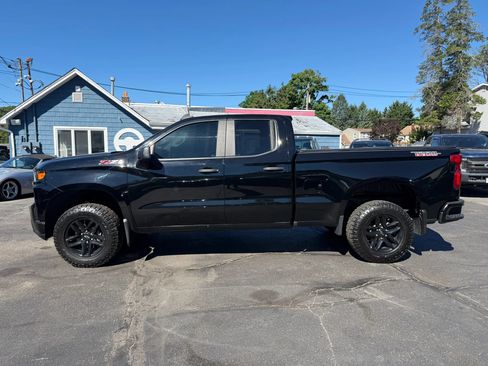 Used 2019 Chevrolet Silverado 1500 Custom Trail Boss w/ Custom Convenience Package AWD/4WD image 10
